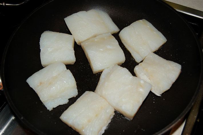 BACALAO MARCADO EN SARTÉN Y DESPUÉS TERMINADO EN HORNO